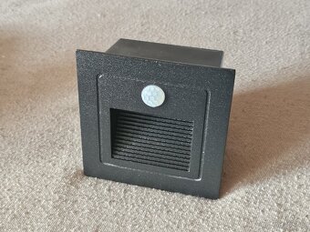 Fasádní LED 3W světlo PIR (nové) - 2