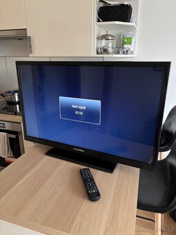 TV Hyundai 32” LCD - 2