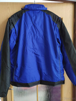 PRACOVNÍ ZATEPLENÁ BUNDA S KAPUCÍ VEL.XL - 2