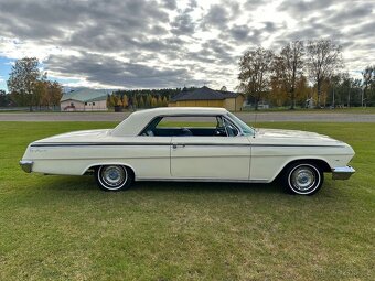 1962 Chevrolet Impala Sport Coupe - 2