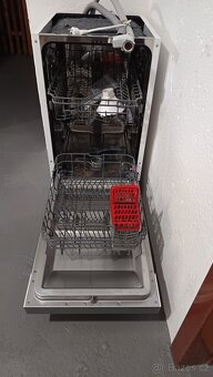 Vestavná myčka nádobí Mora - 2