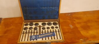 Prodám sadu na servis Trabantu - 2