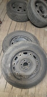 Prodám zimní kola 185/60R14 - 2