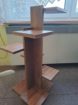 Stojan na kytky - 2