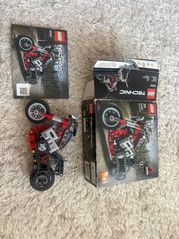 Lego Technic 42132 Motorka - 2
