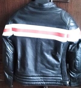 Prodám novou dámskou koženou moto soupravu - 2