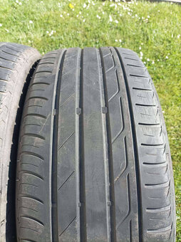 Letní pneu na dojetí 215/50 R 18 - 2
