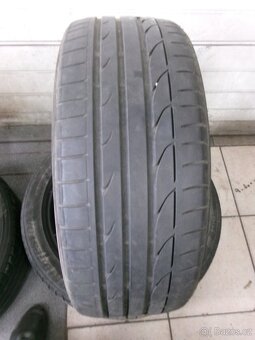 235/45 R18 BRIDGESTONE (4,5-5mm) č.15672 - 2
