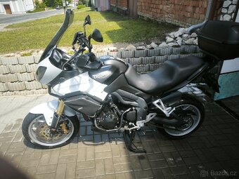 Triumph Tiger 1050 s ABS - 2