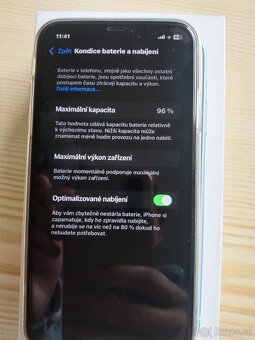 iPhone xr - 2