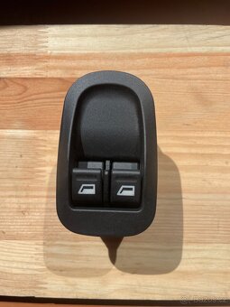 Díly k vozu peugeot 206 1.1i - 2