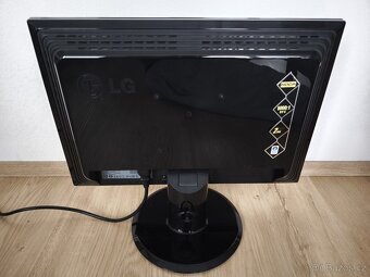 LG FLATRON L206WTQ-SF - 2