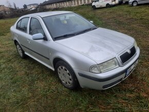 skoda octavia 1.6i 75kw rv2002 - 2