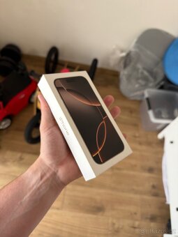 iPhone 16 pro 128gb Desert Titanium - 2