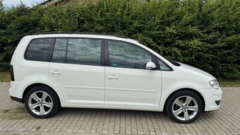 VW Touran 2.0 TDI 103 kW DSG Highline - 2