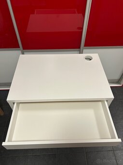 Micke psací stůl IKEA - 2