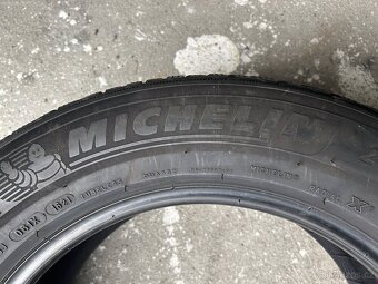 Zimní pneu 235/55/17 Michelin - 2