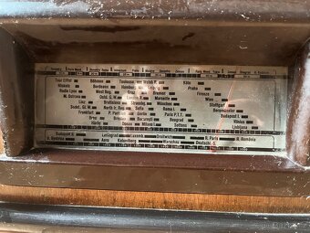 Staré rádio Philips - 2