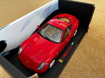 Ferrari 599 GTB Fiorano 1:18 [Hot Wheels Elite] - 2