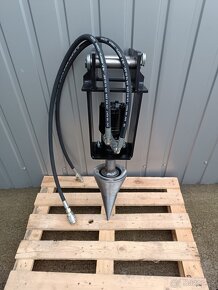 Kuželová štípačka na Bagr s Hydromotorem 20kW - 2