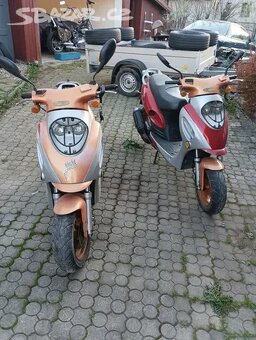 Dva skútry , Yuki rallye moto zeta - 2