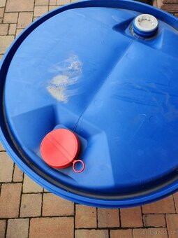 Sudy 210 litrů ( nádoba, nádrž na vodu) - 2