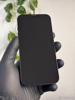 iPhone 13 128GB černý - 2