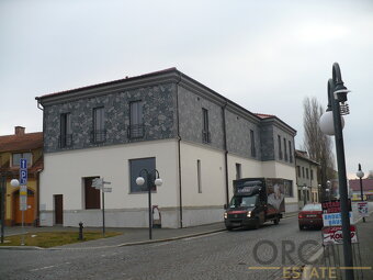 Komerční objekt ve Veselí nad Moravou - 2