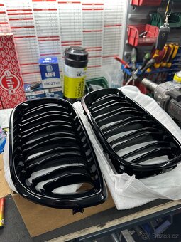 Ledvinky BMW E46 Facelift. Černý lesk - 2