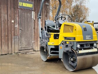 Vibrační válec Dynapac CC800 - 2