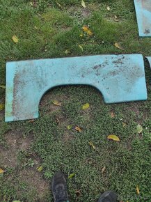 Plasty na Trabanta. - 2