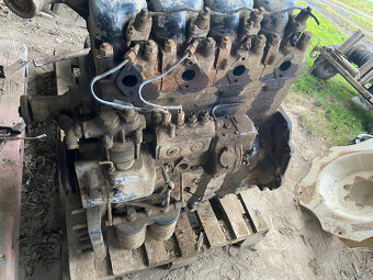 motor zetor 5501 - 2