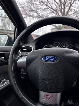 Ford Focus st225 - 2