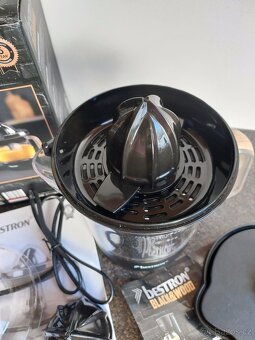 Elektrický odšťavňovač citrusů - 2