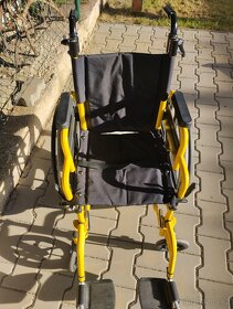 Dětský invalidní vozík - 2