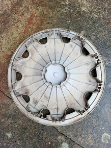 1 kus poklice Volkswagen 15" - 2