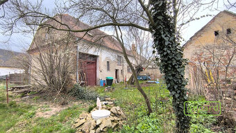 Samostatně stojící RD s velkou zahradou v obci Tavíkovice - 2