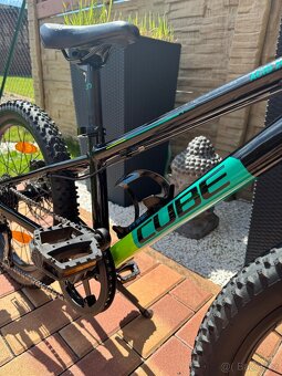 Dětské kolo Cube Acid 20” Disc black´n´green 2024 - 2