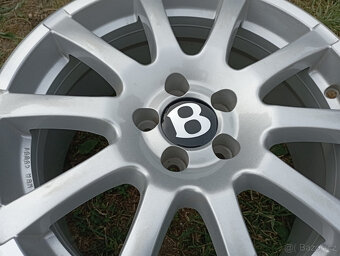 středové krytky Bentley 64mm-58mm - 2