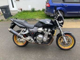Hondu CB 1300 - 2