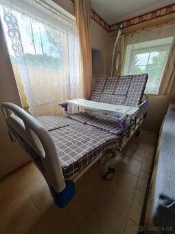 Elektrická polohovací postel Multibed s toaletou a matrací - 2