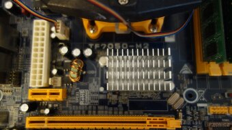 Biostar TF7050-M2 Ver:5.0 Motherboard w/ Athlon 64 X2 - 2