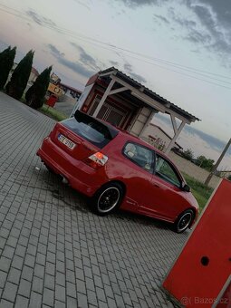 Honda Civic jako celek - 2
