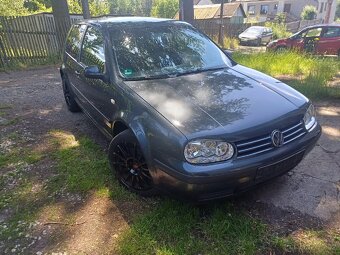 VW Golf 4 1.6 16V 77 kw r.v.2003 - 2