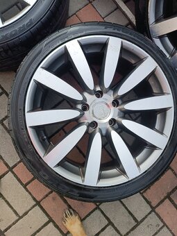 BMW-VW T5-19"ALU KOLA 8,5JX19 ET35-bez PNEU - 2