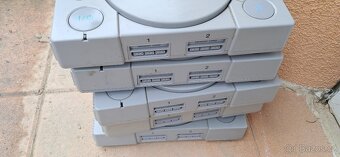 Konsole Sony Playstation 1 5 kusů určeno k opravě - 2