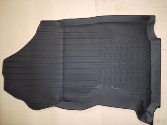 originální gumové autokoberce Subaru Outback (2003–2009) - 2