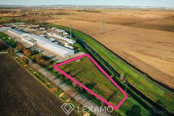 Prodej pozemky pro komerční výstavbu, 3 300 m² - Měnín - 2