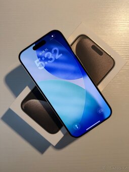 iPhone 15 Pro 128 GB - 2