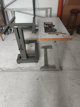 Podstavec pod šicí stroj - 2